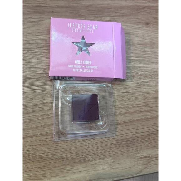 Jeffree Star ONLY CHILD Single Eyeshadow Dark Pink Authentic Eye Pressed Powder - Picture 1 of 3